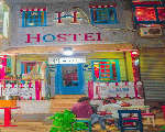 hostel cafe