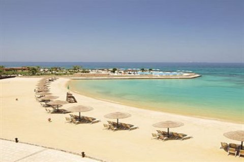 شاطئ اميجو - العين السخنه
